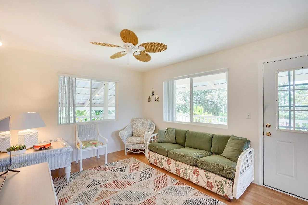 Captain Cook Home On Quiet 3 Acres With Fruit Trees Papa Bay USA