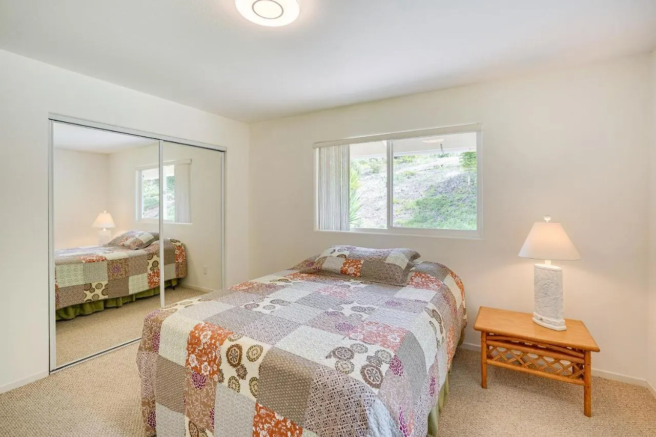Captain Cook Home On Quiet 3 Acres With Fruit Trees Papa Bay